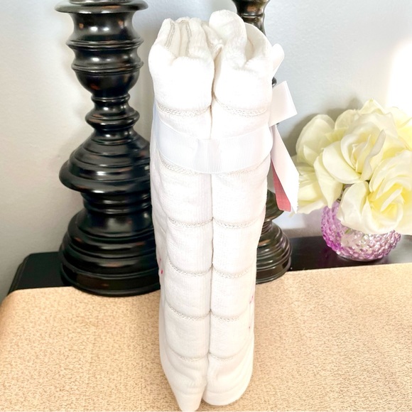 NWT Set of 2 BELIEVE Metallic Hand Towels - Picture 6 of 10